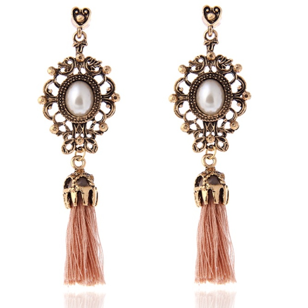 ❗️one left❗️Pearl Tassel Earrings
